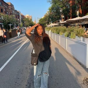 Meet your Posher, Luci